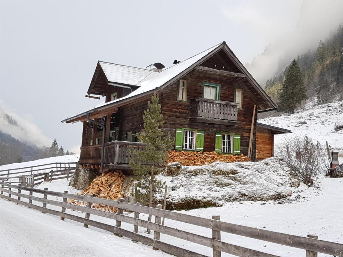 Chalet Weisse Wand Almen Schladming