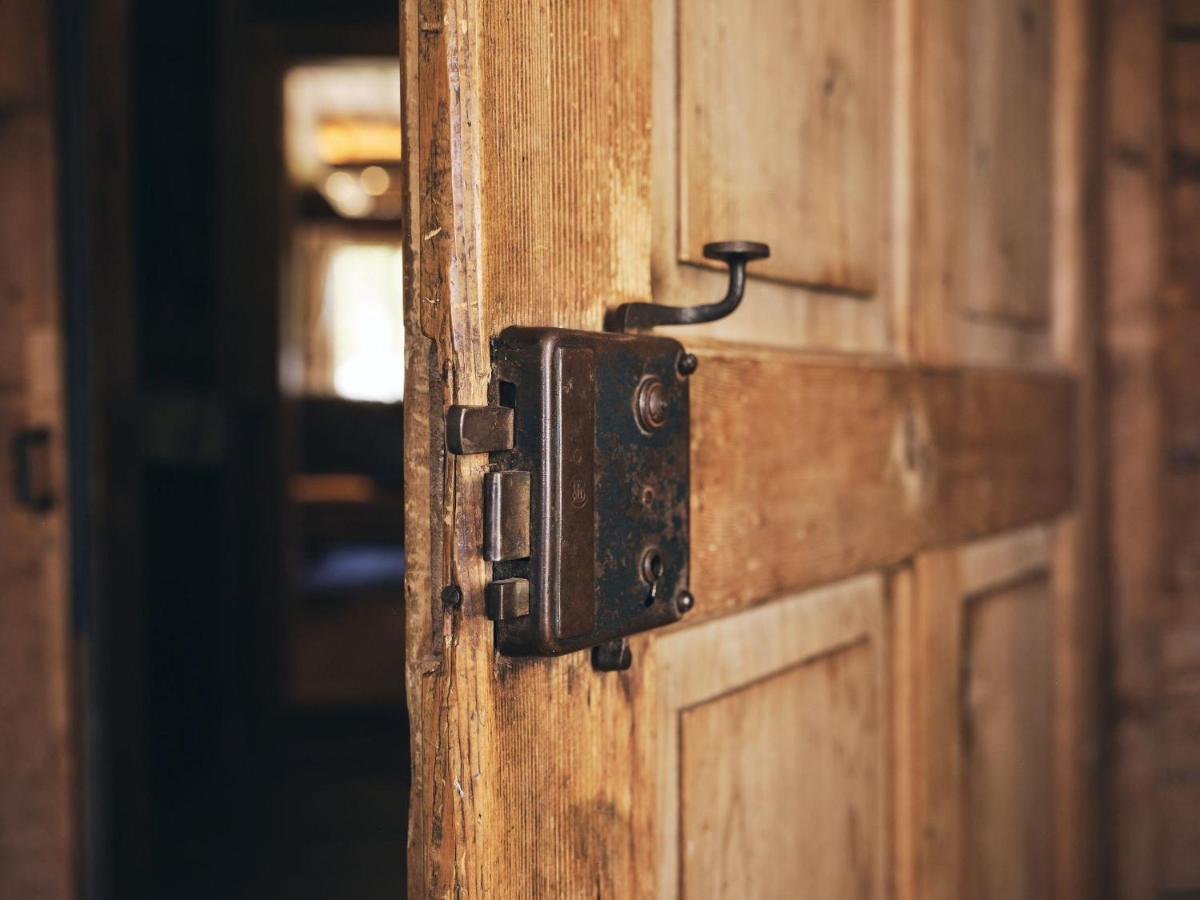 Weisse Wand Almen Chalet *